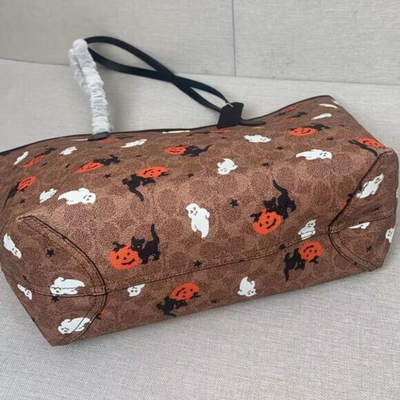 City Tote - Coach Halloween Signature Canvas - Picture 4 of 8